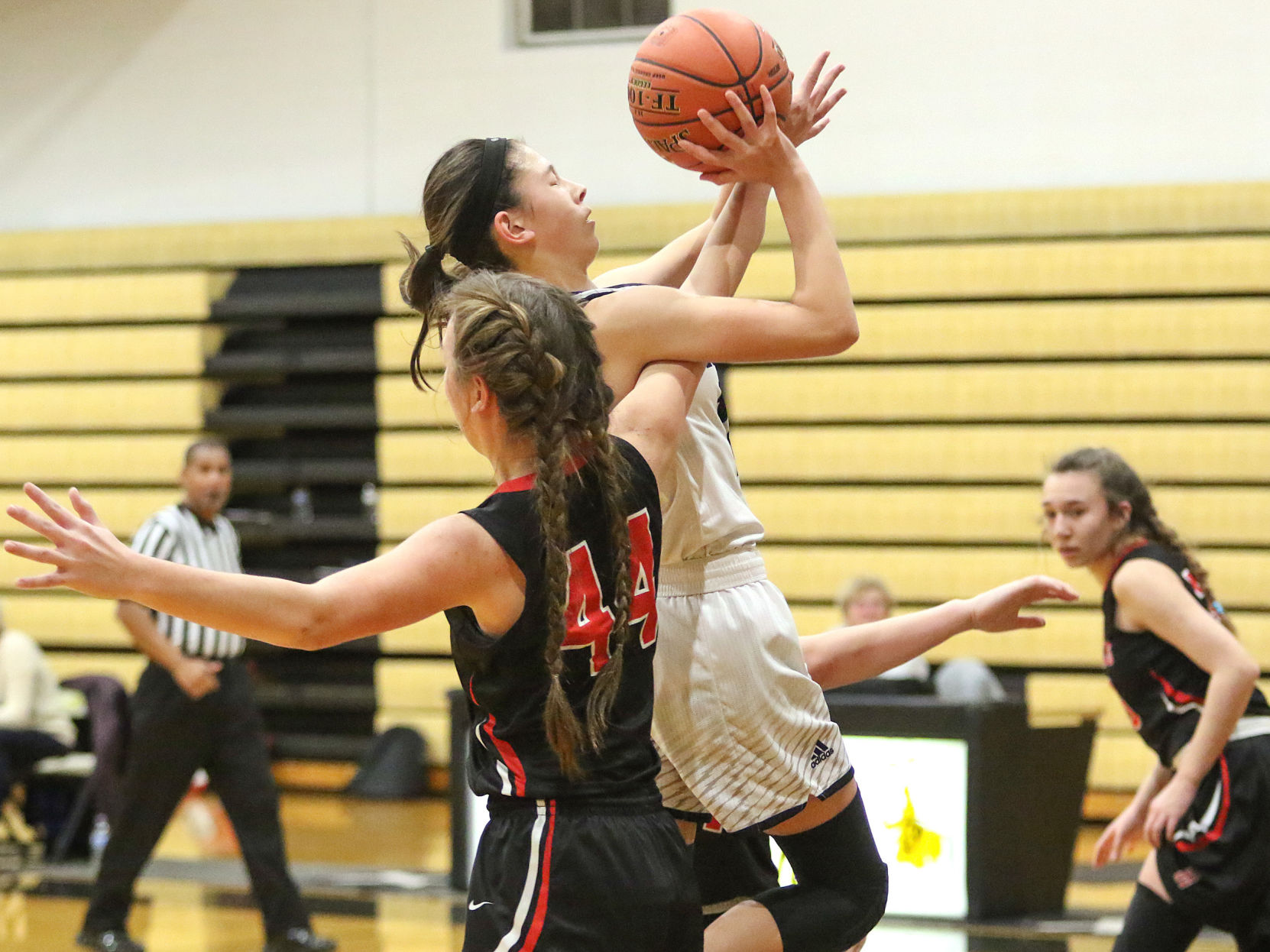 Fort Zumwalt West vs. Herculaneum girls basketball